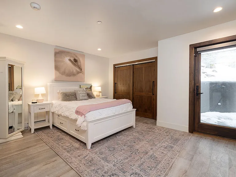 3245 Katsos Ranch Rd — Photo 15