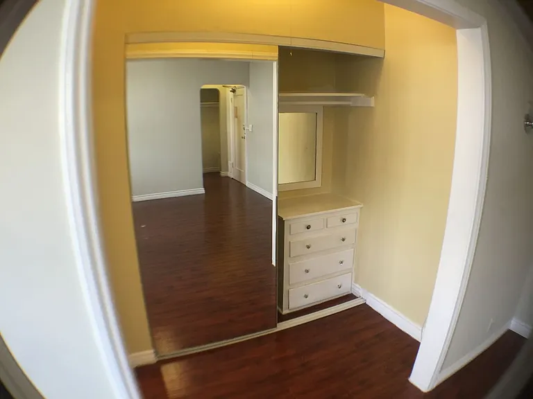 Alexandria Apartments LLC — Photo 24