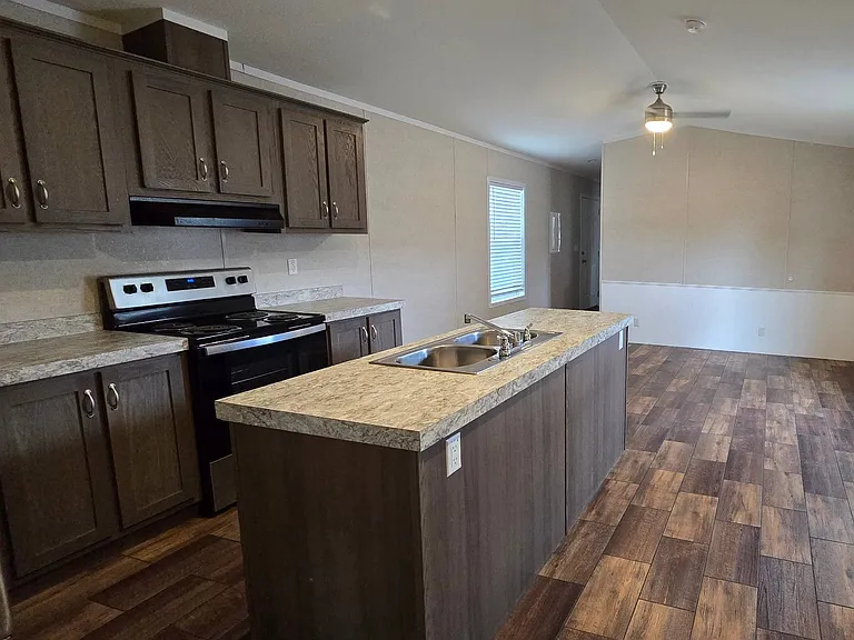 222 Gateway Blvd #42 — Photo 2