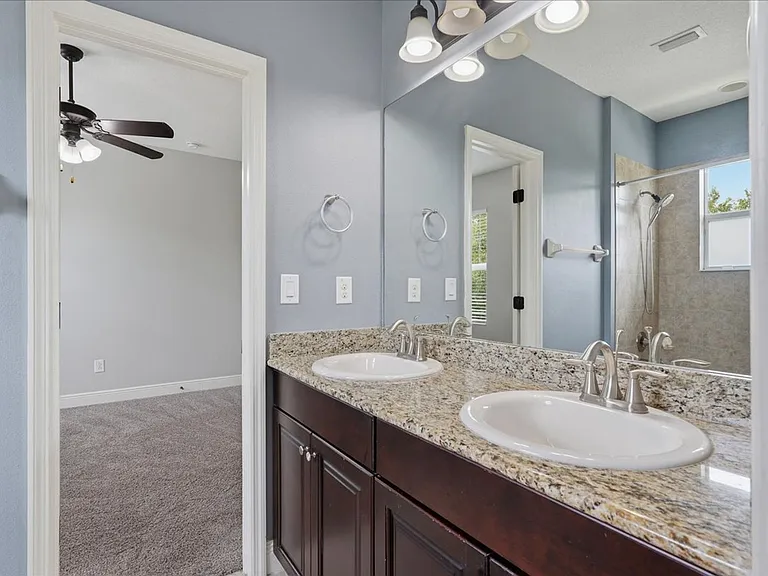 5333 Sagecrest Dr — Photo 42