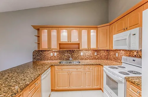 15047 SW 63rd Ter Photo 1