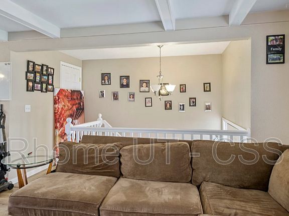 5th image of 1254 W Thames Ct