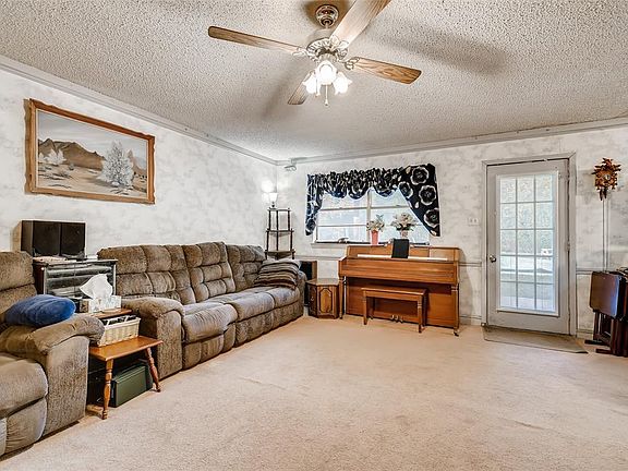 5th image of 7413 Madeira Dr