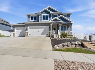 1166 W Highpass Dr, Saratoga Springs, UT 84045