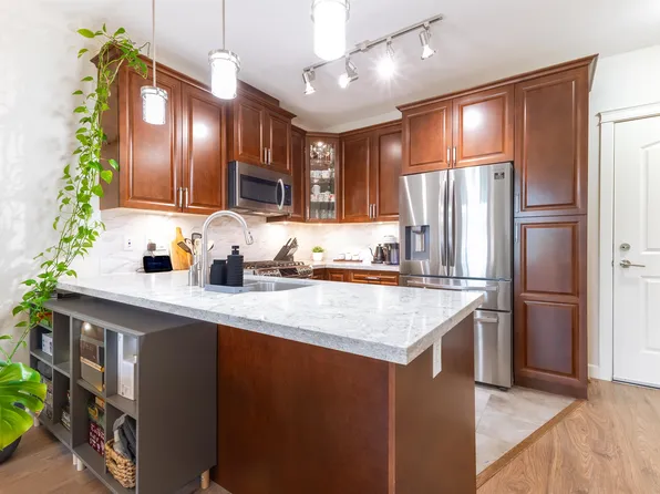 14588 McDougall Dr #511, Surrey, BC V4P 0G7