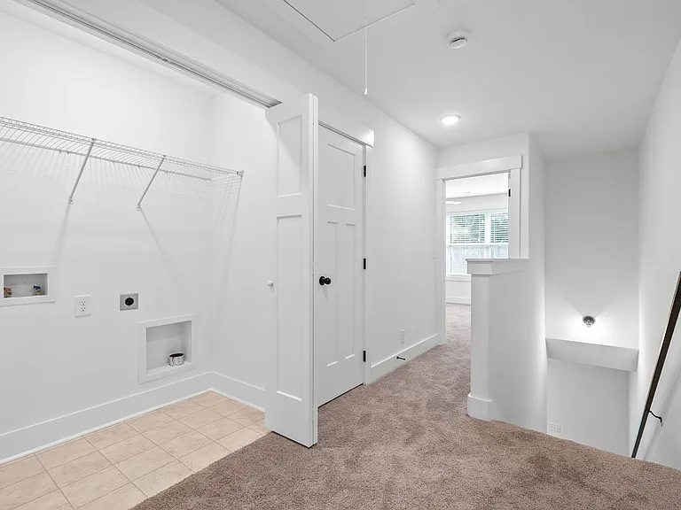 323 Front Ridge Cir — Photo 26