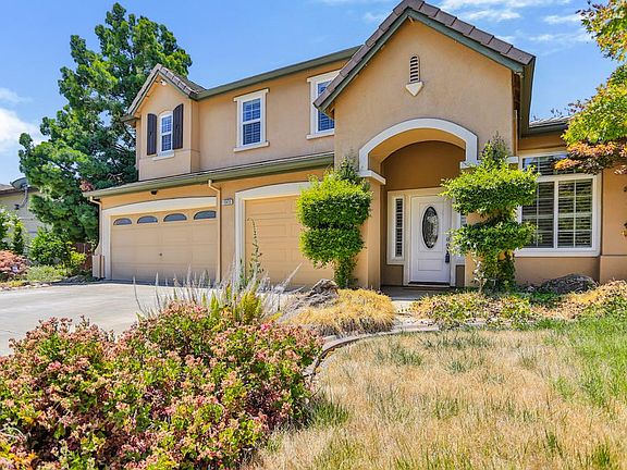 2nd image of 10455 Henshaw Dr