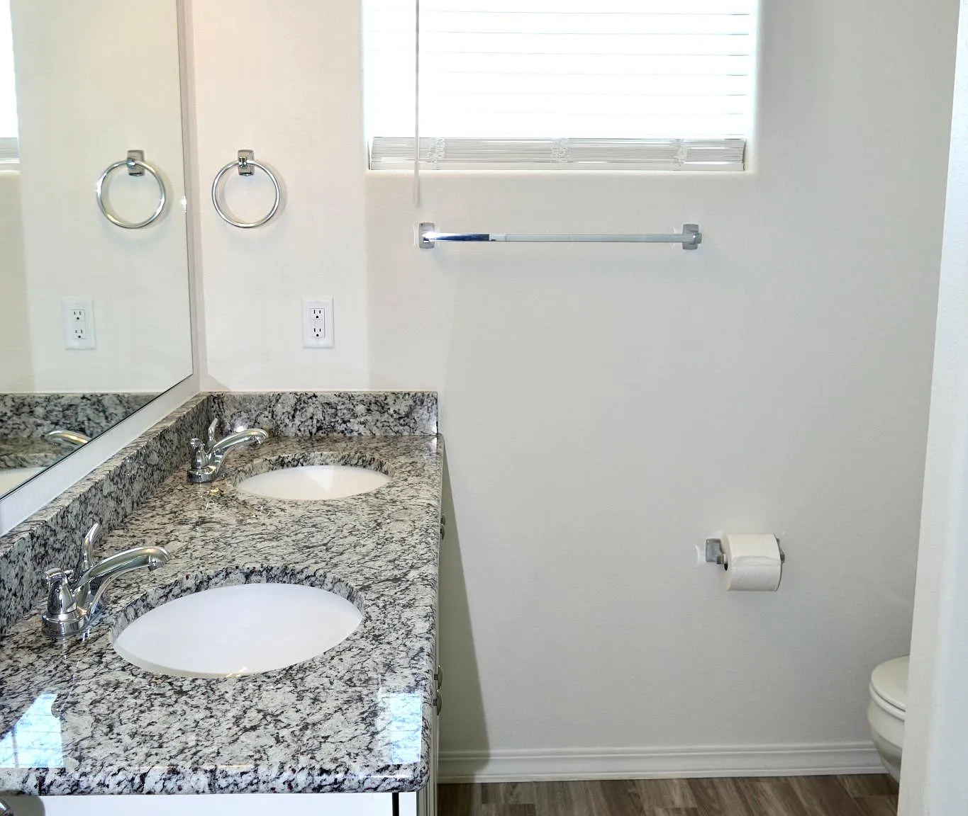 3 bed, 1495 sqft, $1,995 — Photo 2
