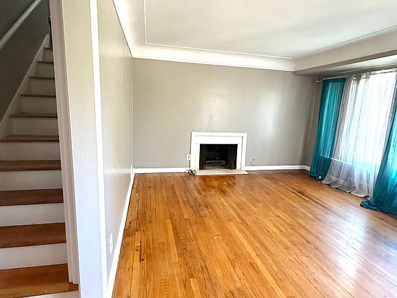 2nd image of 3307 Pencombe Pl