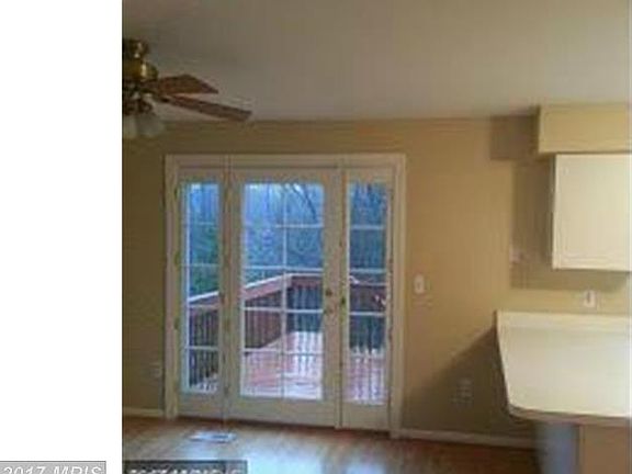 3rd image of 1227 Farley Ct N