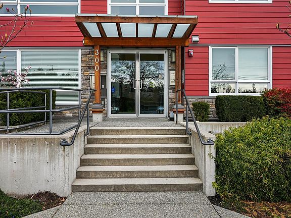 3rd image of 300 Belmont Rd #105