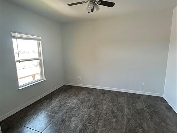 5th image of 300 Sylvia Handy Dr #209