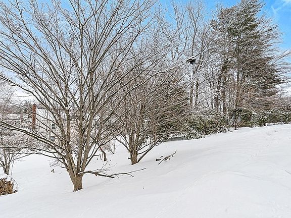 3rd image of 9 Albamont Rd