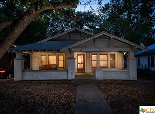 576 W Coll St, New Braunfels, TX 78130