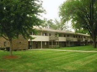 1806 Bennett Dr APT 2, West Des Moines, IA 50265
