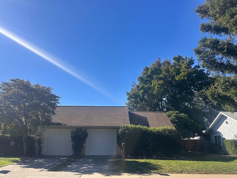 1st image of 437 Ellesmere Dr