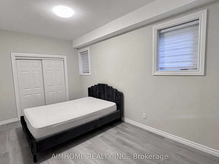 23 Ria Ct #LOWER LEVEL — Photo 16