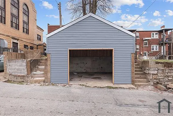 5 bed, 2070 sqft, $1,800 — Photo 4