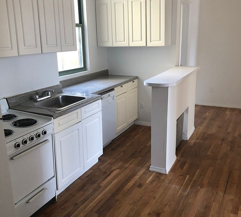 1st image of 243 W 63rd St Ph Pb