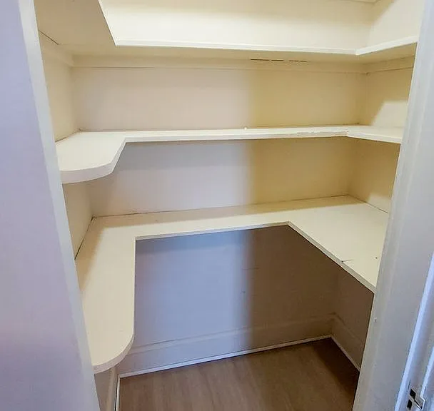 228 Manor Cir — Photo 15