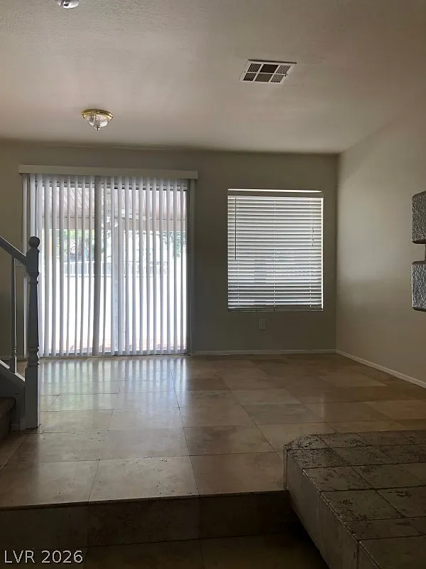 3 bed, 2.5 bath, 1508 sqft, $2,020 — Photo 4