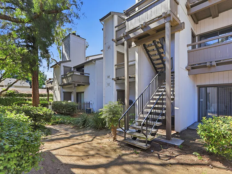 1850 Tradan Dr — Photo 34