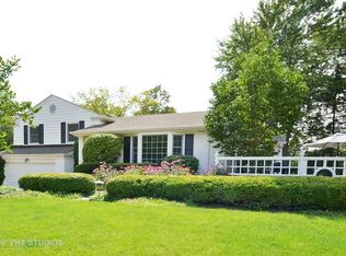 1208 Jeffrey Ct, Northbrook, IL 60062