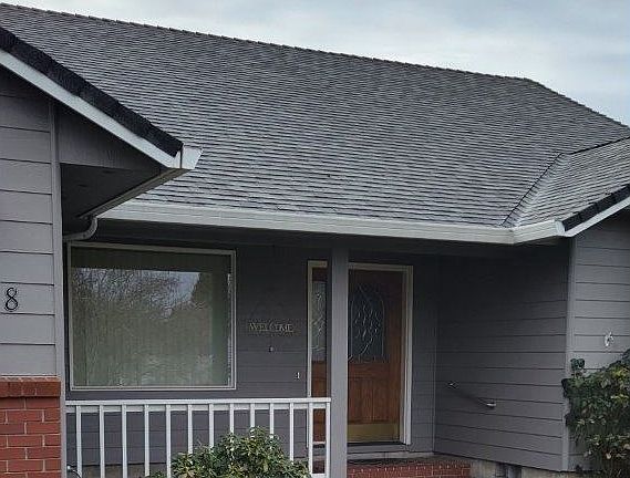 2nd image of 1778 NE Hoffman Dr