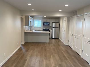 6305 N Rosebury Ave APT 2E, Saint Louis, MO 63105