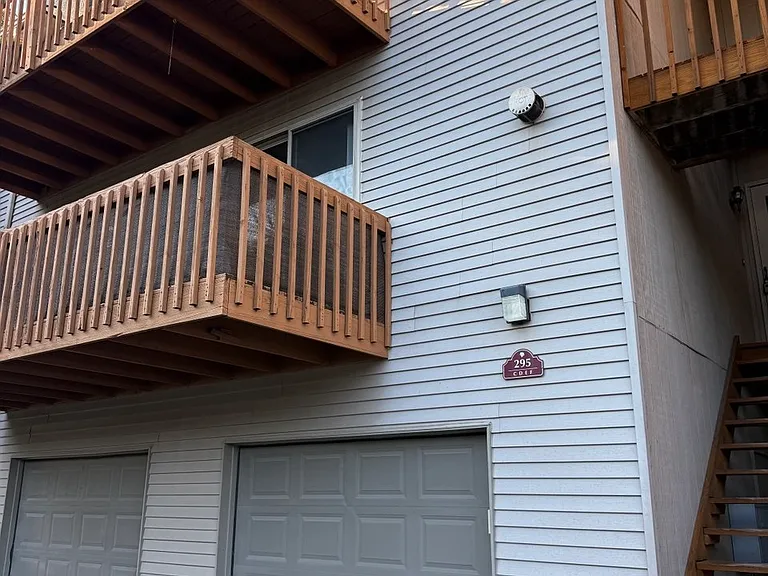 295 Woodridge Cir #D — Photo 18