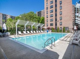 1435 Bedford St APT 12H, Stamford, CT 06905