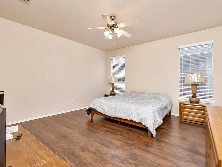 332 Mystic River Trl — Photo 10