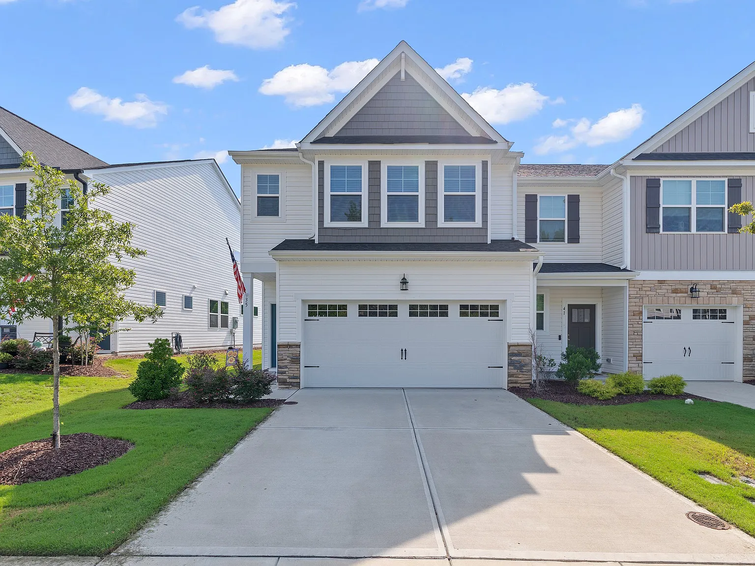 35 Village Edge Drive - 1 — Photo 2