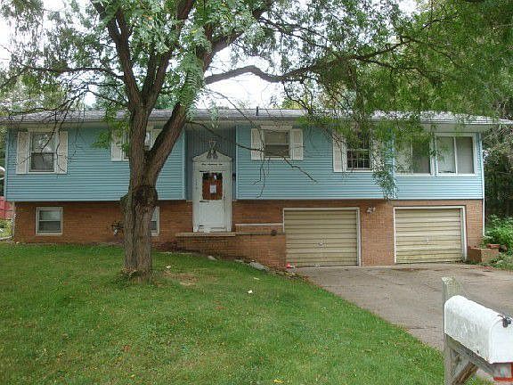 1st image of 110 Fairview St