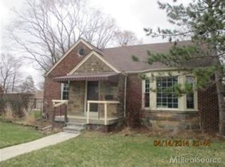 23002 Schroeder Ave, Eastpointe, MI 48021