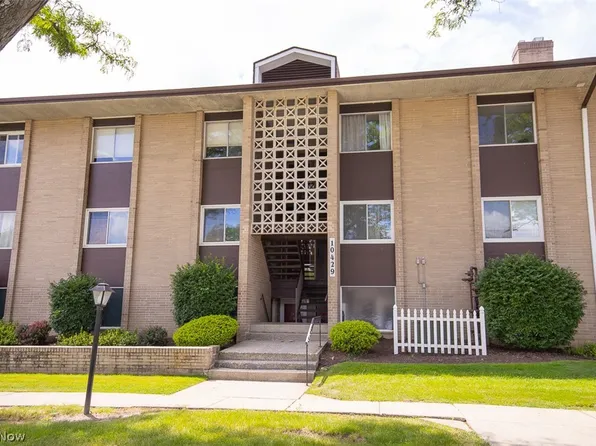 10429 N Church Dr APT 116, Parma Heights, OH 44130