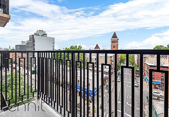 3rd image of 1430 Fulton St APT 601