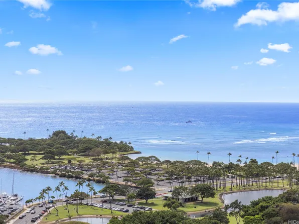 410 Atkinson Dr #2617, Honolulu, HI 96814