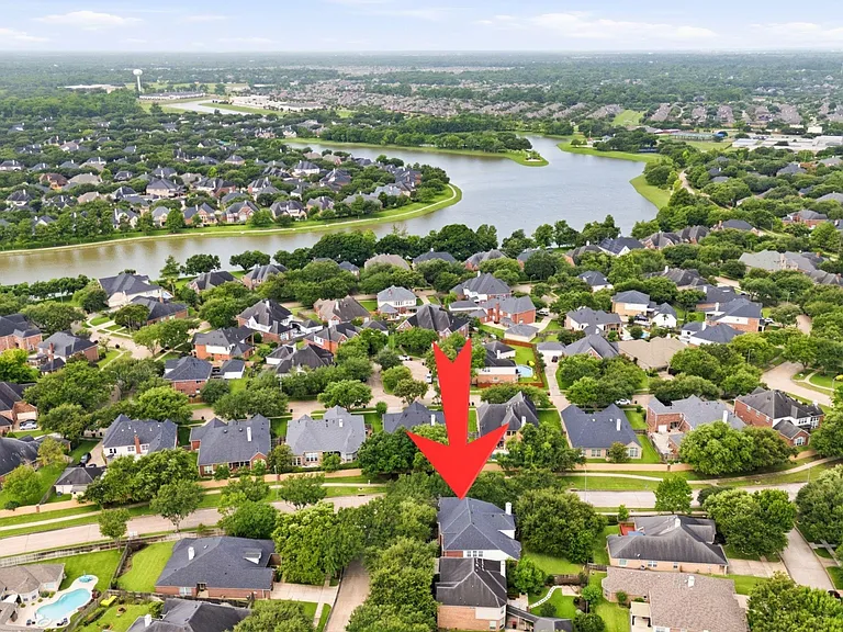 1322 Kirby Lake Ct — Photo 46