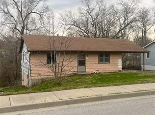 202 Vine St, Platte City, MO 64079