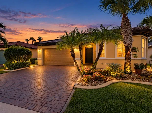 11907 SW Crestwood Circle, Port St Lucie, FL 34987
