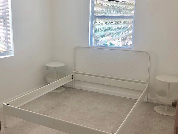 4th image of 3676 Oak Ave #8