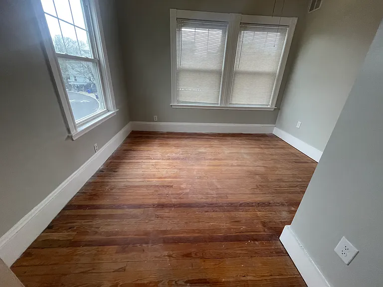 62 Charlotte St #3 — Photo 8
