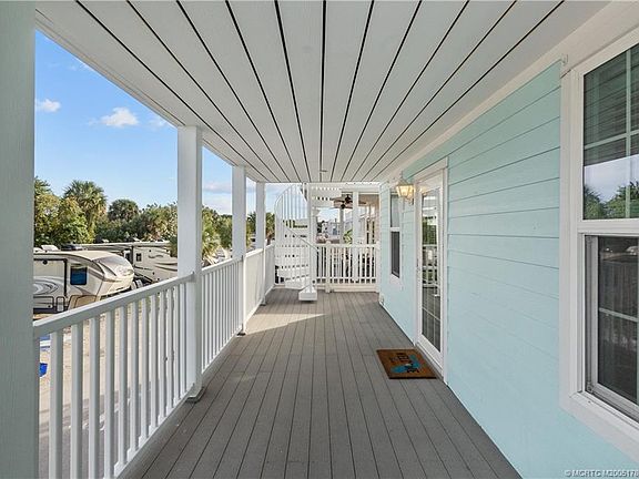 5th image of 257 NE Coastal Dr
