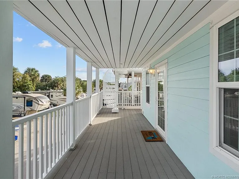 257 Coastal Dr — Photo 5