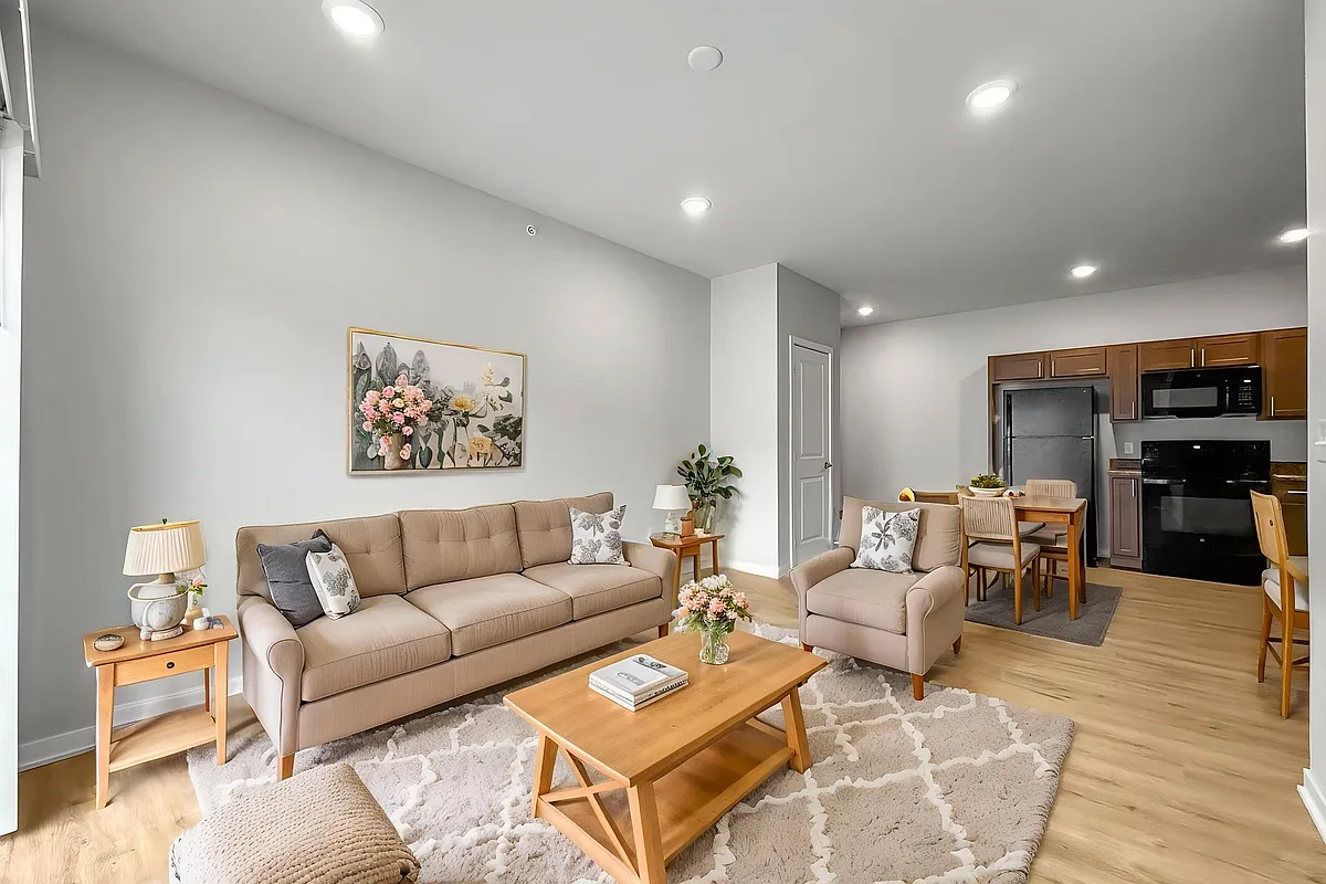 Building Photo - Parkside Luxury Apartments