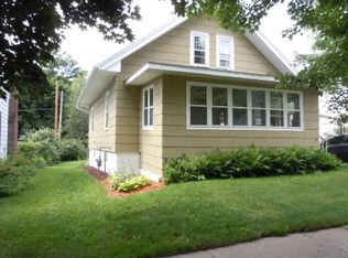 307 E Oak St, Viroqua, WI 54665
