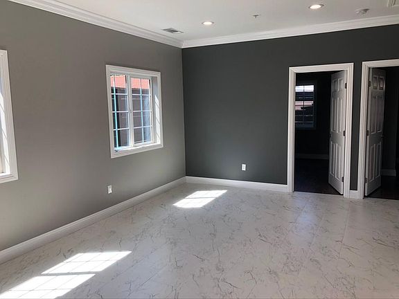 4th image of 1737 1/2 Weber Way