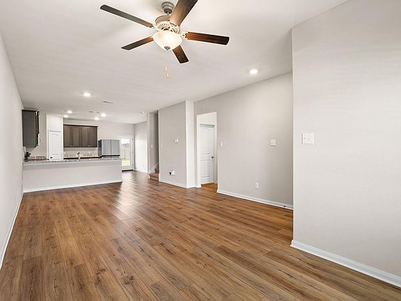 5th image of 116 Mount Vernon Way