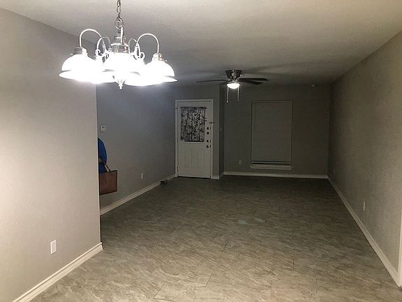 4th image of 1613 Triple Crown Dr